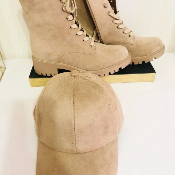 NWT ladies Boots WTH Hat - Picture 7 of 10